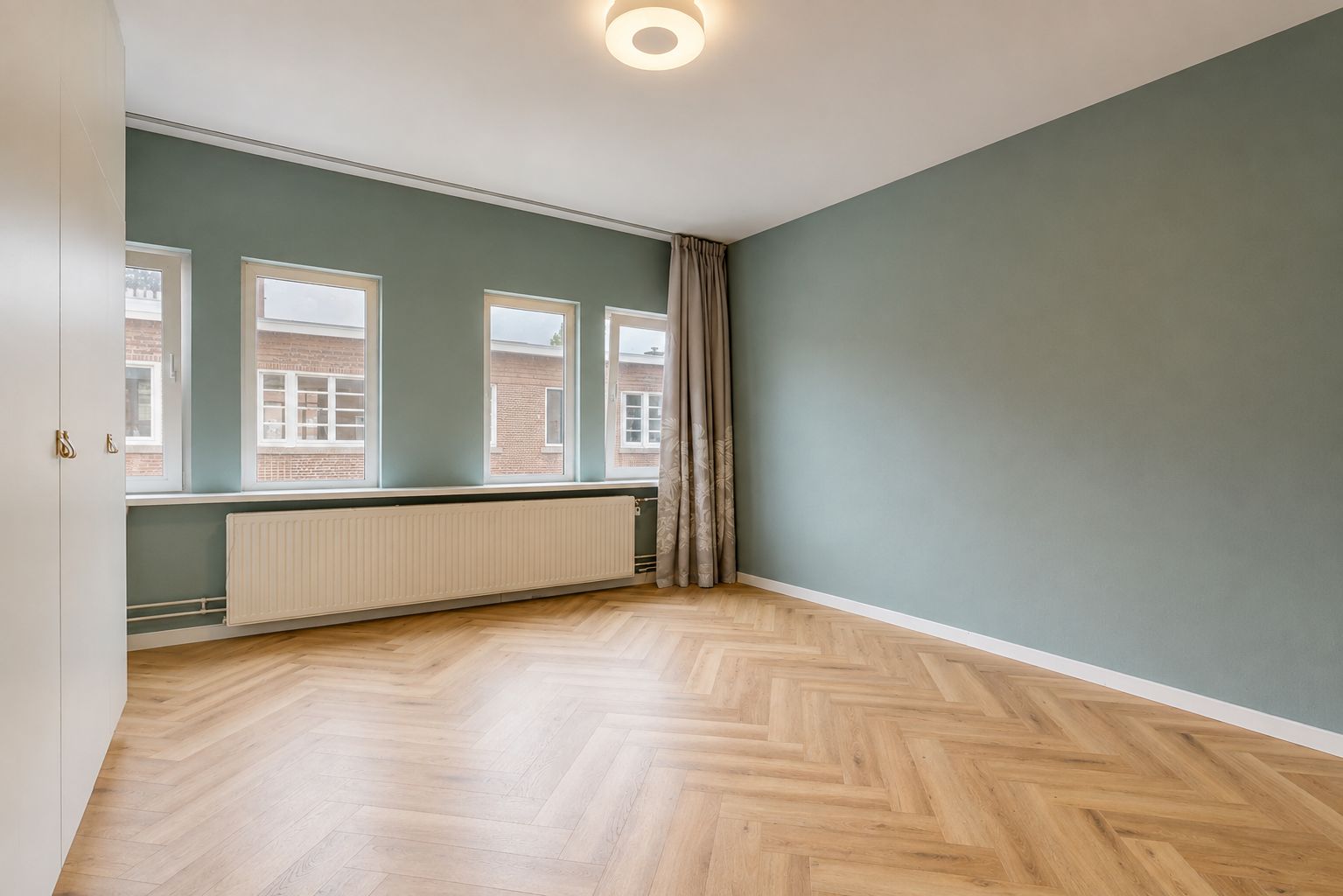 Photo 12 of Weissenbruchstraat 30