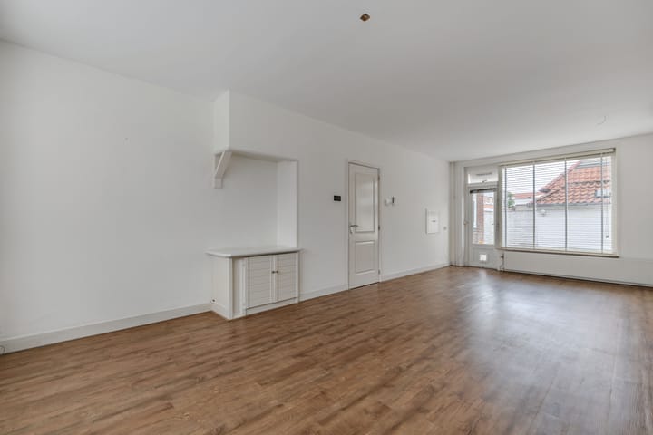 Tussenwoning te koop: Midlumerlaan 6, Harlingen