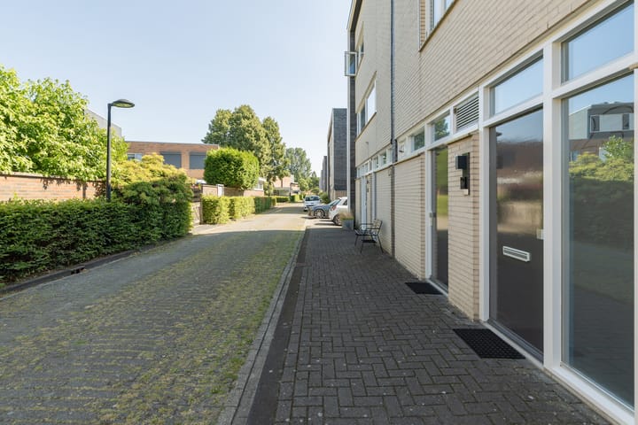 Foto 2 van Joost Beeldsnijderweg 23