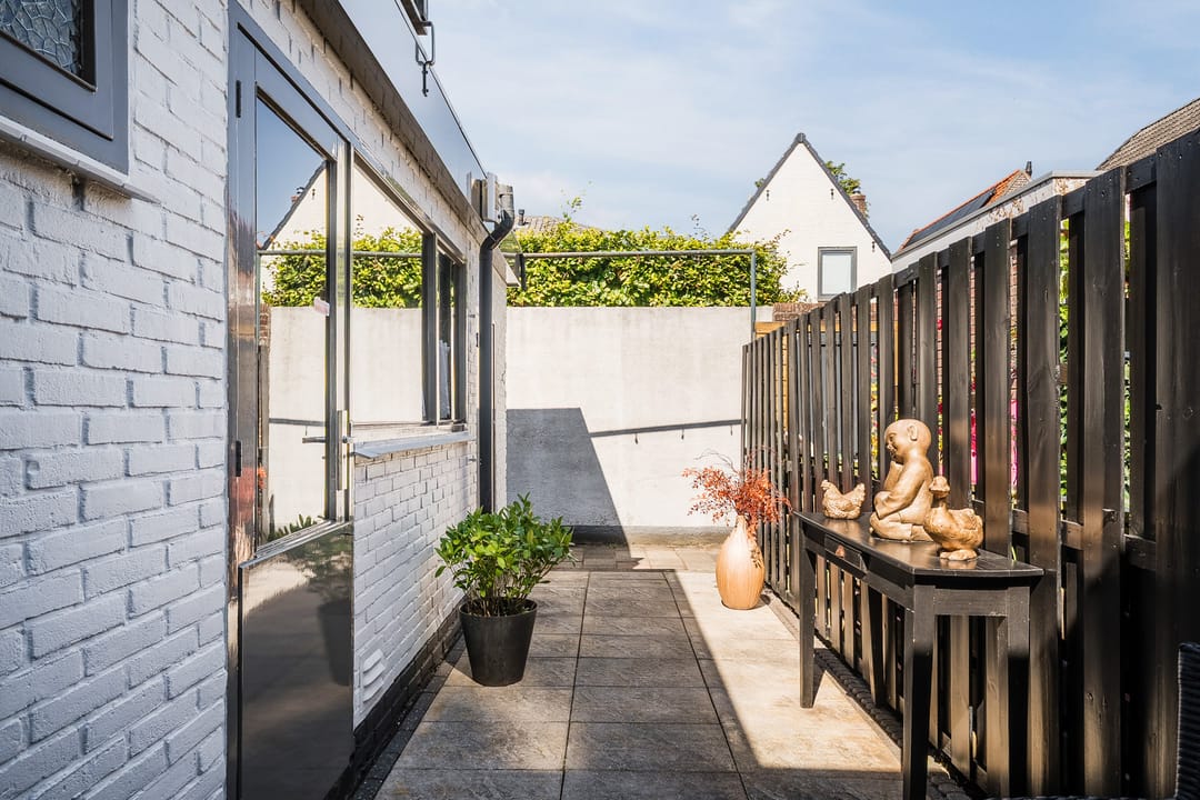Photo 32 of Burgemeester G.Bosstraat 9