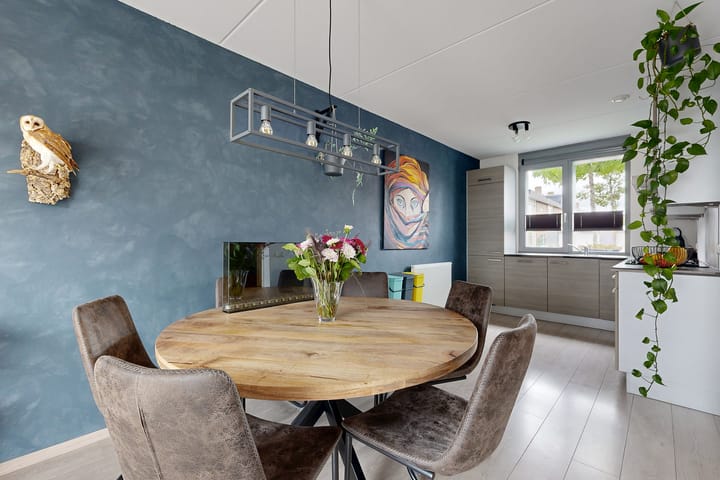 Tussenwoning te koop: Vermeerstraat 13, Fijnaart