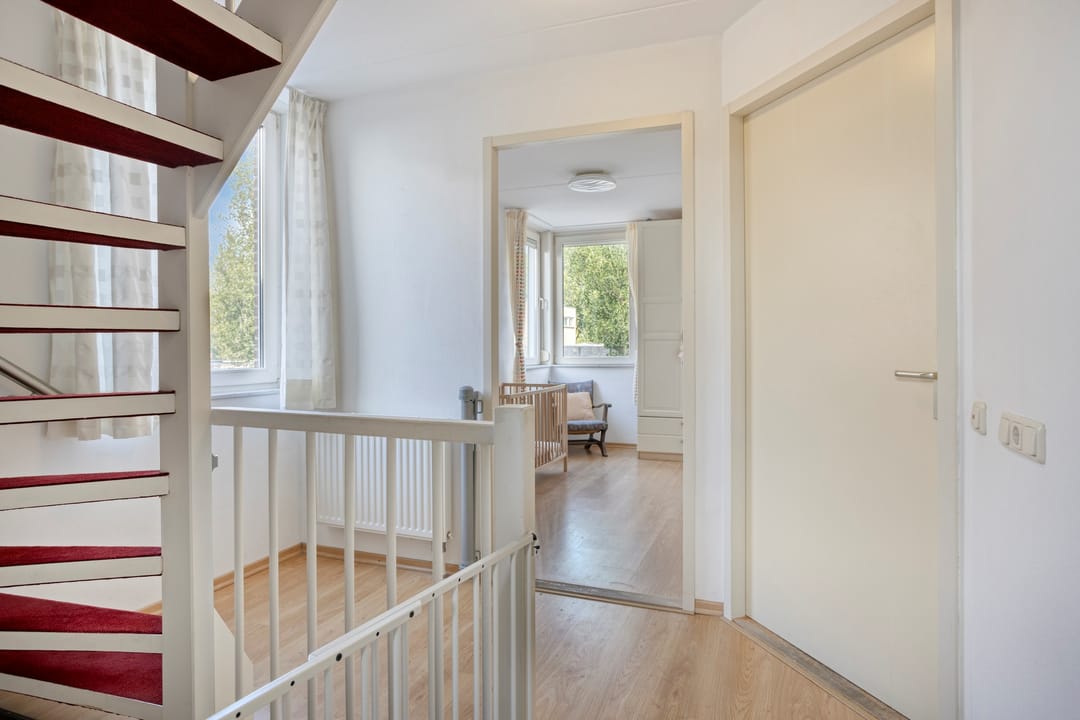 Photo 13 of Sint Lambertusstraat 1
