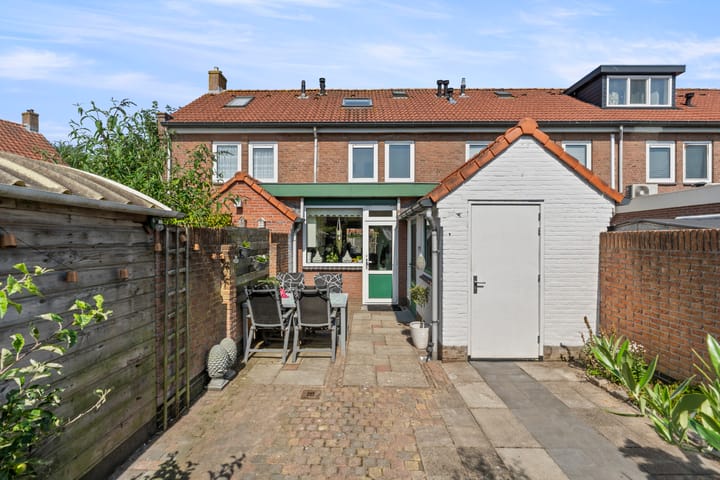 Tussenwoning te koop: Jan van Galenstraat 27, Alkmaar