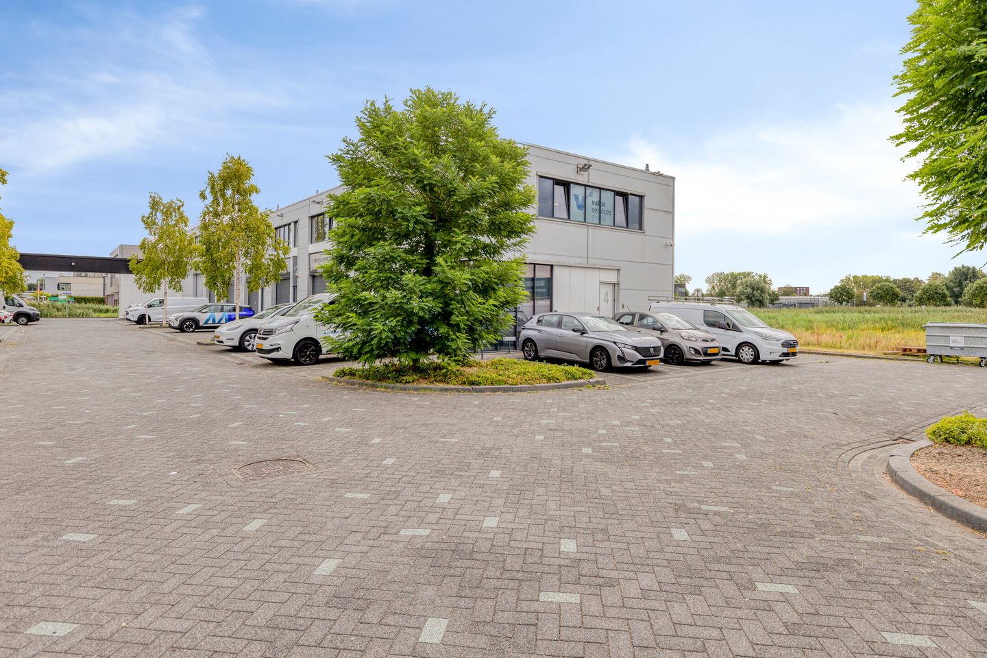 Bekijk foto 3 van Vantaabaan 4