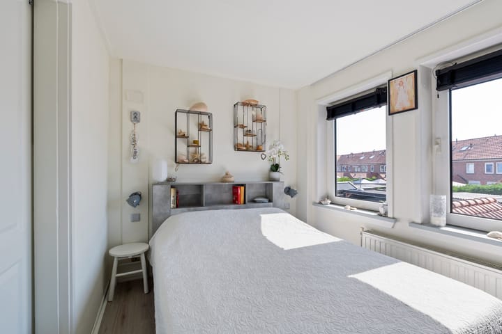 Tussenwoning te koop: Jan van Galenstraat 27, Alkmaar
