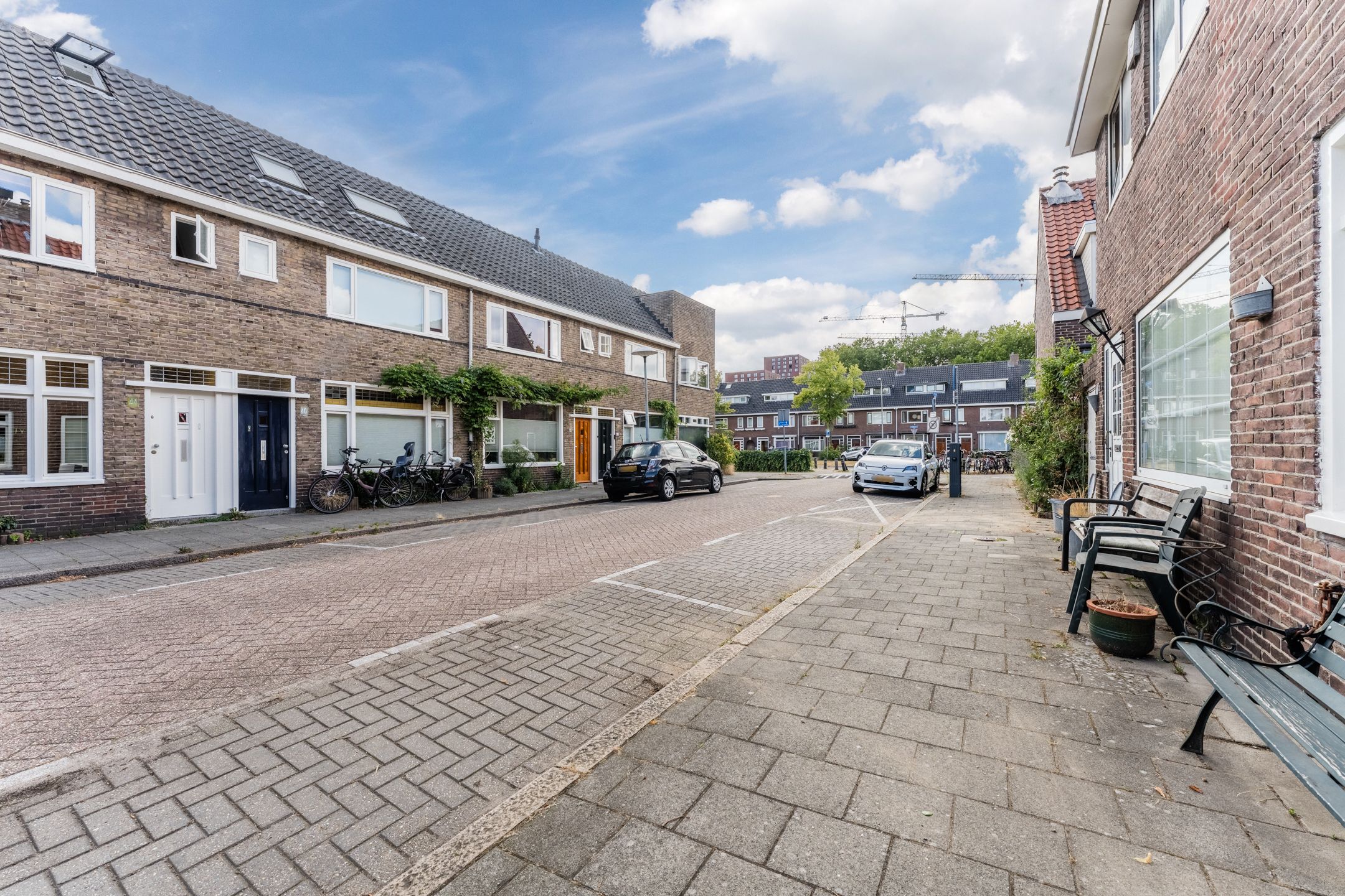 Photo 39 of Hoendiepstraat 49