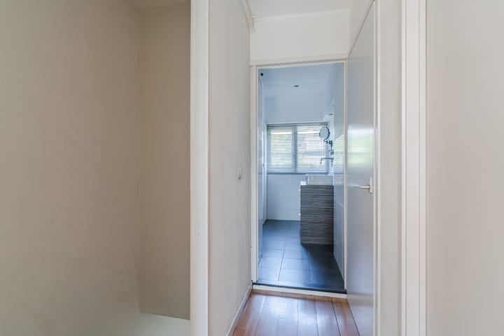 Tussenwoning te koop: Zandbergweg 103, Breda