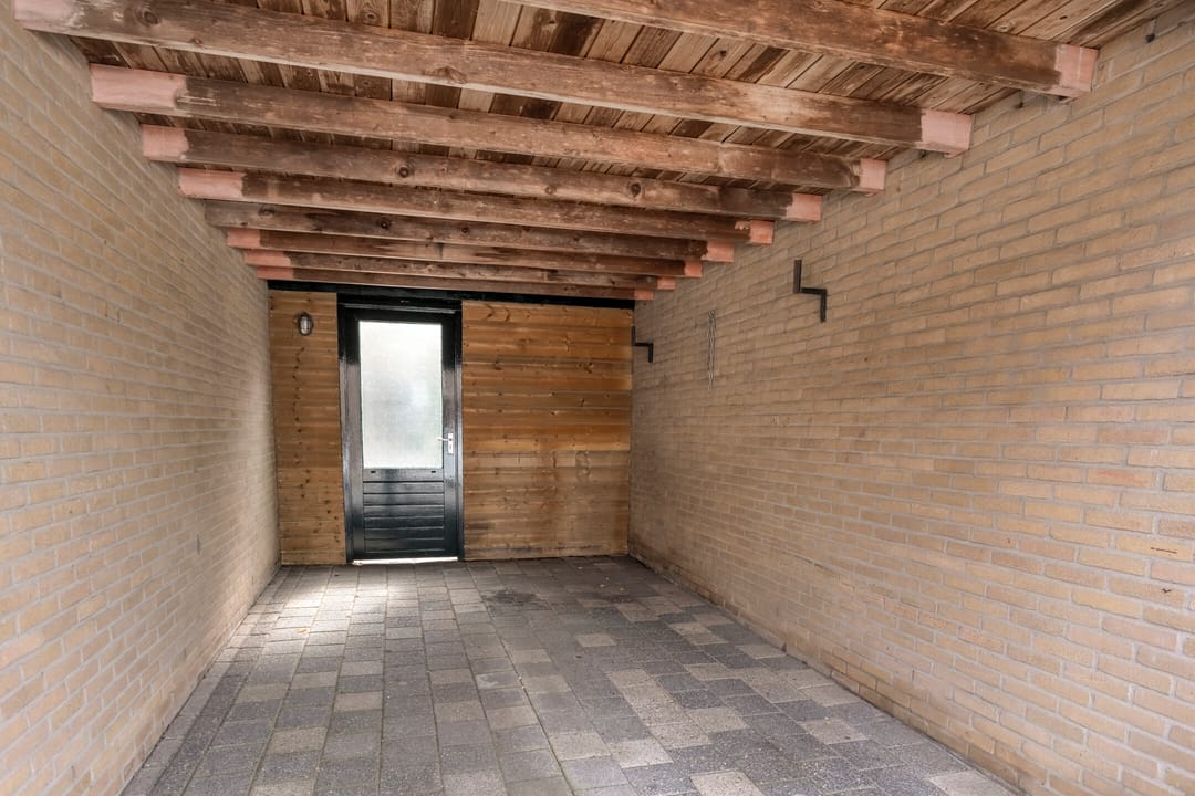 Photo 32 of Looierstraat 21