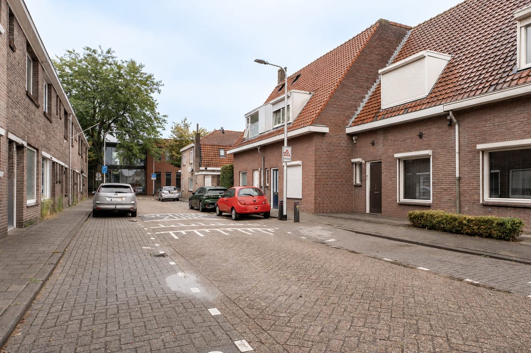 Foto 28 van Bilderdijkstraat 8