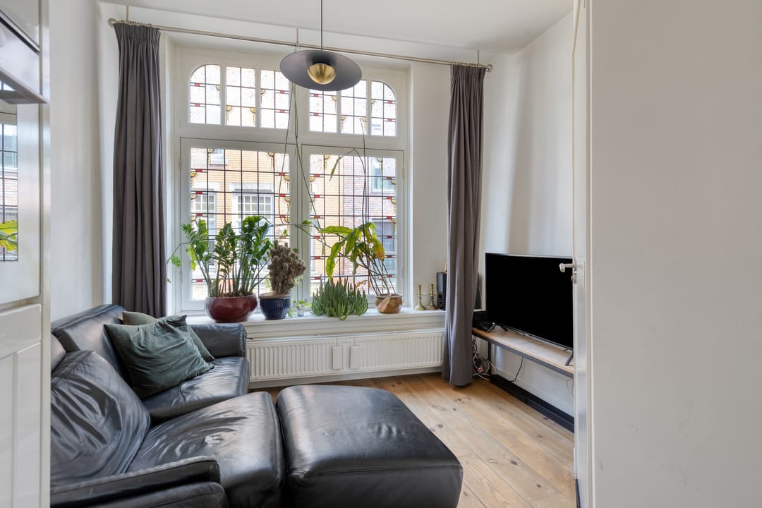 Photo 22 of Voorstraat 273