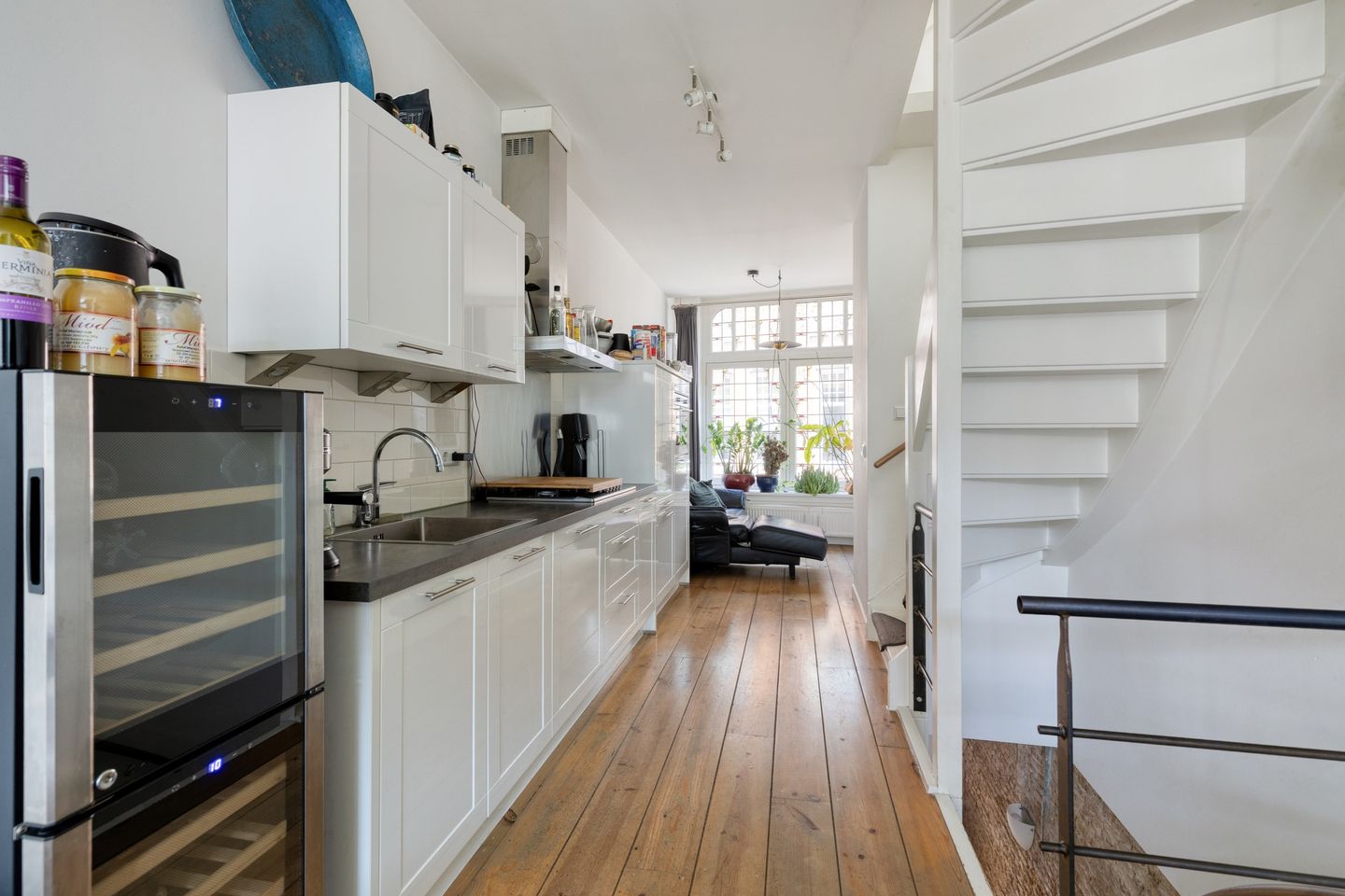 Photo 20 of Voorstraat 273