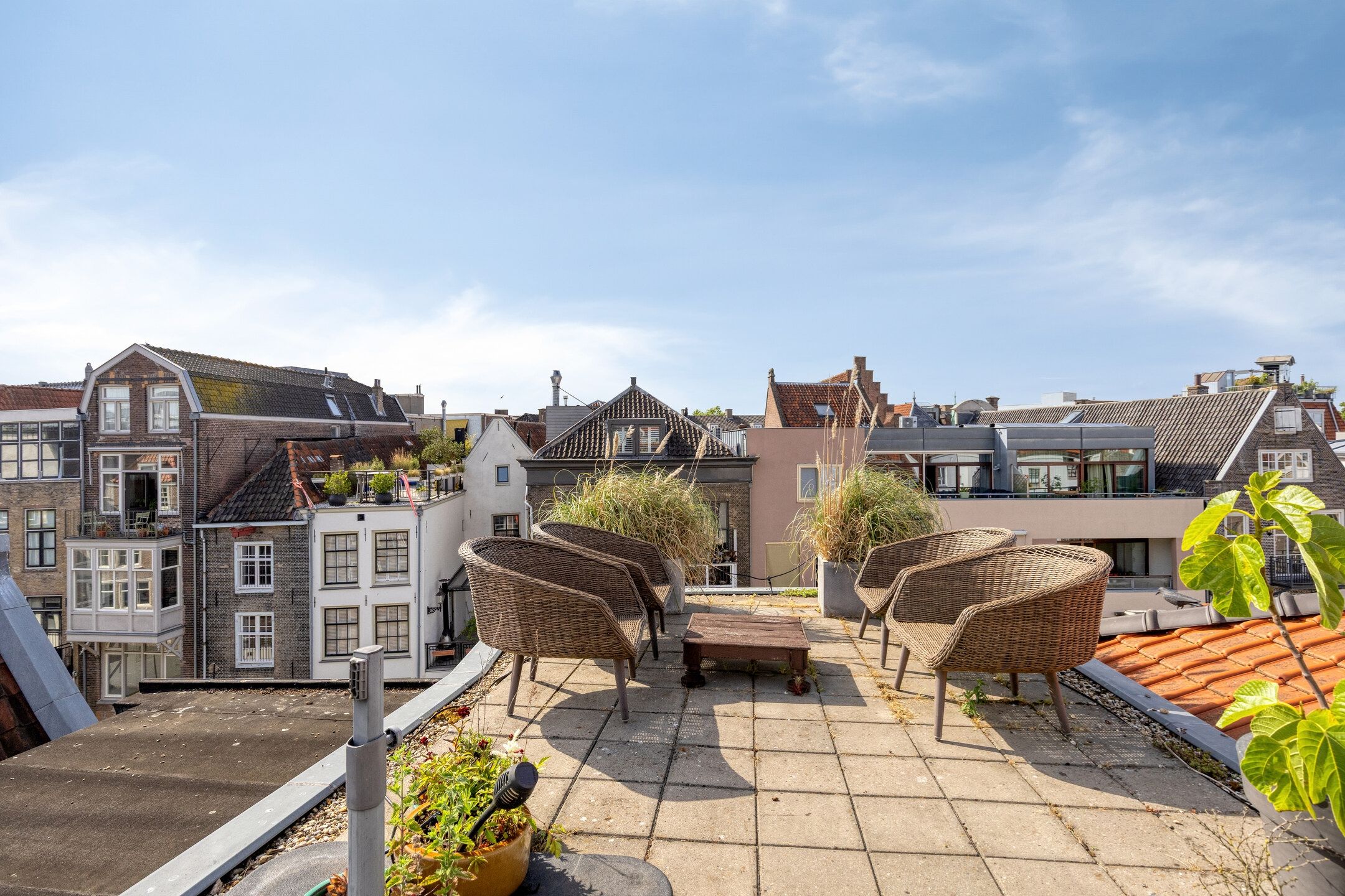 Photo 33 of Voorstraat 273