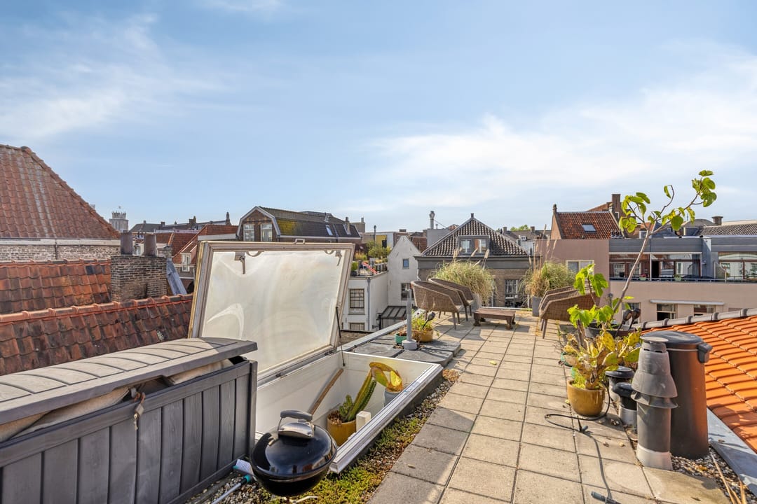 Photo 32 of Voorstraat 273