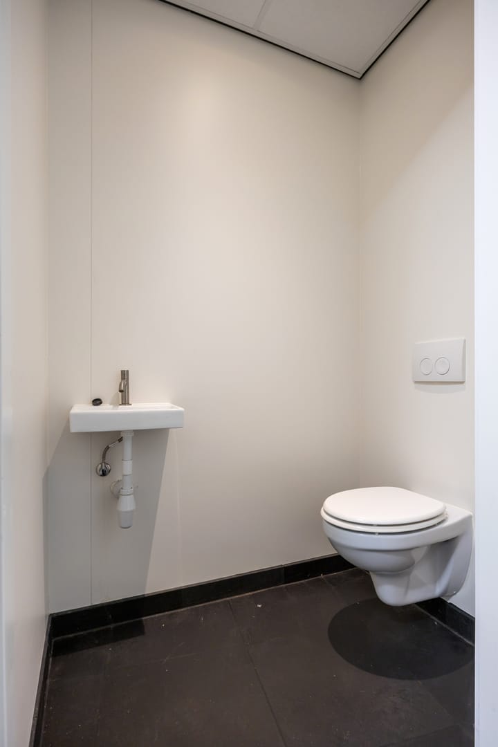 Twee-onder-één-kap te koop: Hoofdstraat W 18, Winsum (Gr)