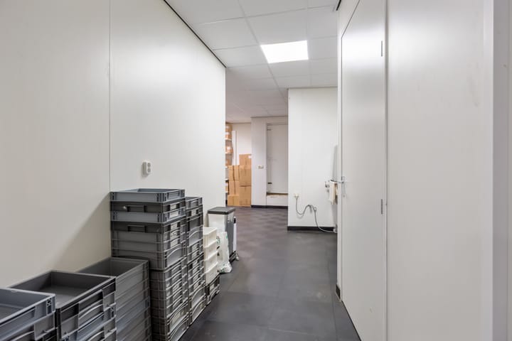 Twee-onder-één-kap te koop: Hoofdstraat W 18, Winsum (Gr)