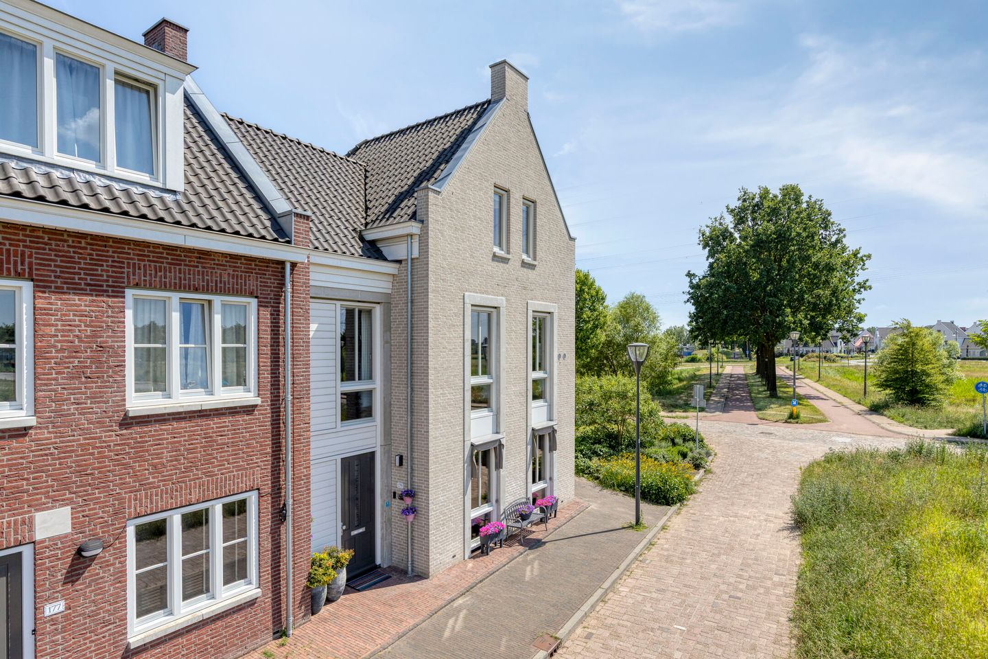 Foto 44 van Laan door de Veste 179