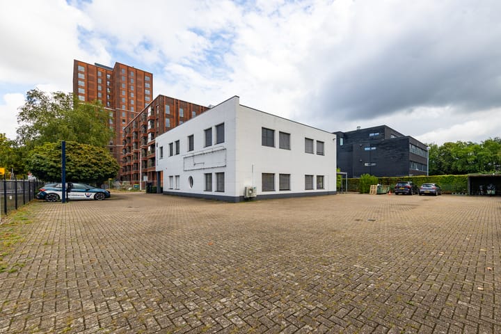 Apennijnenweg 16, Tilburg