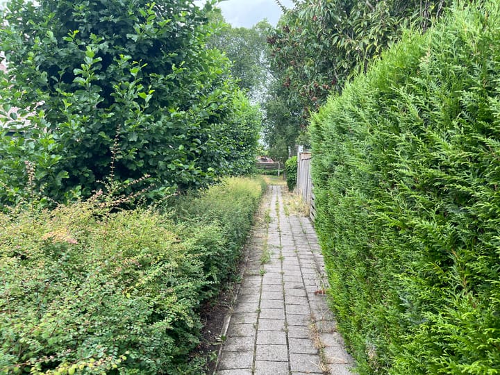 Tussenwoning te koop: Ossenweide 17, Zwaag