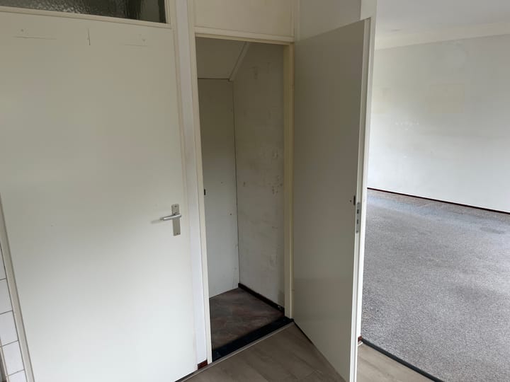 Tussenwoning te koop: Ossenweide 17, Zwaag