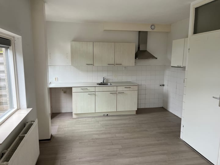 Tussenwoning te koop: Ossenweide 17, Zwaag