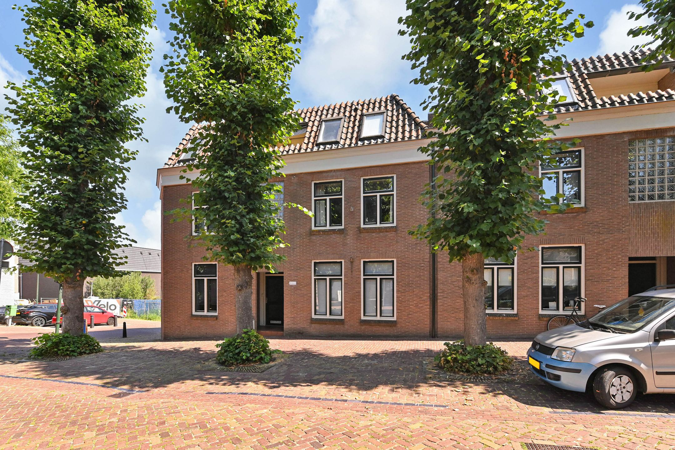 Raadhuisstraat 27