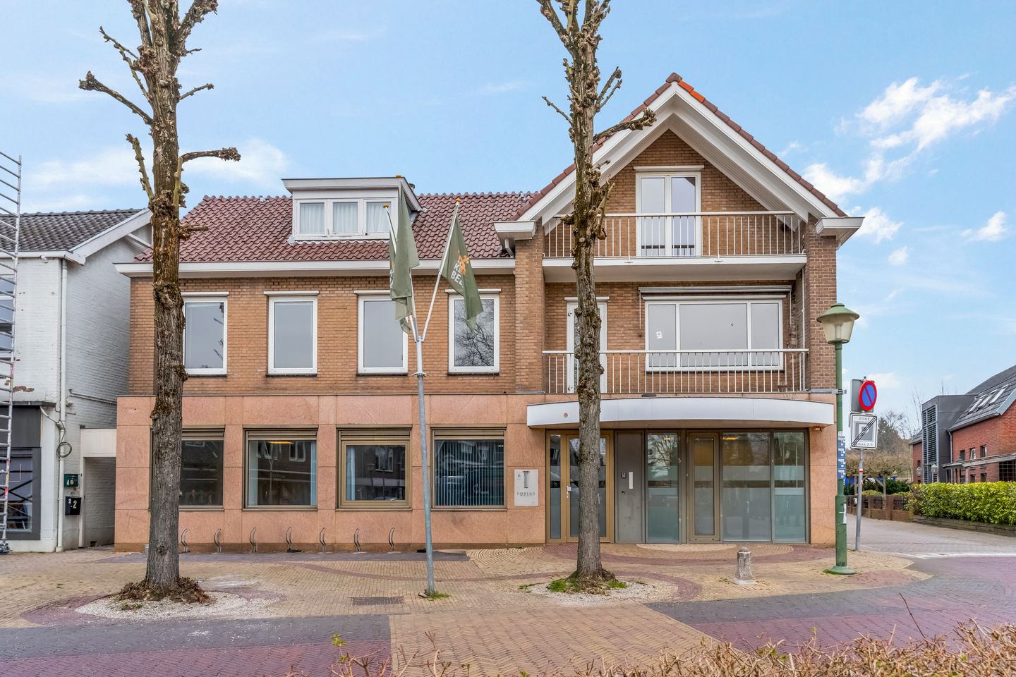 Bekijk foto 3 van Plein 1923 6