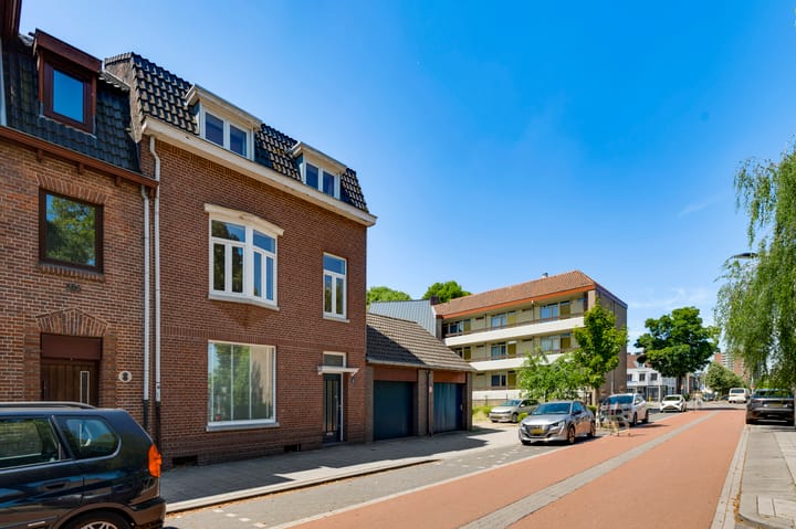 Foto 4 van Orleansstraat 6