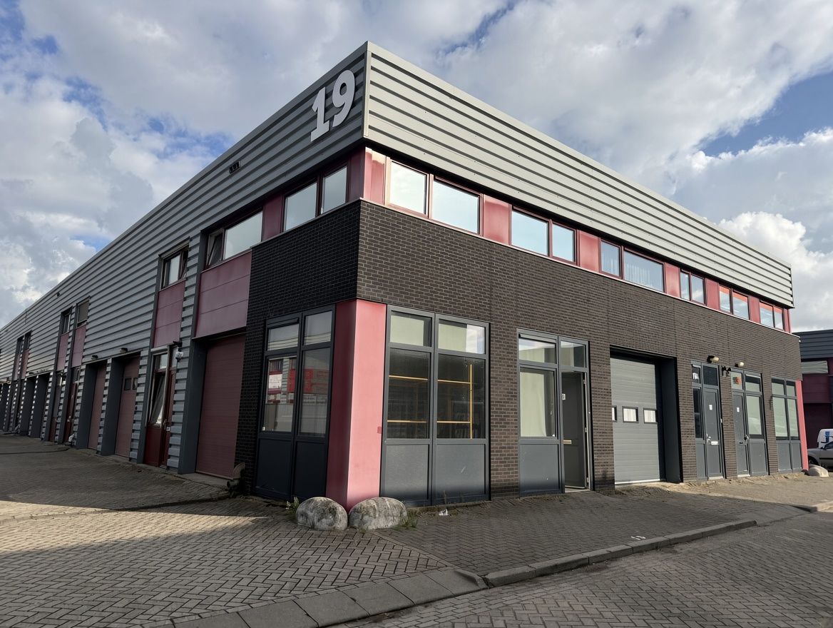 Bekijk foto 1 van 's-Gravenzandseweg 19