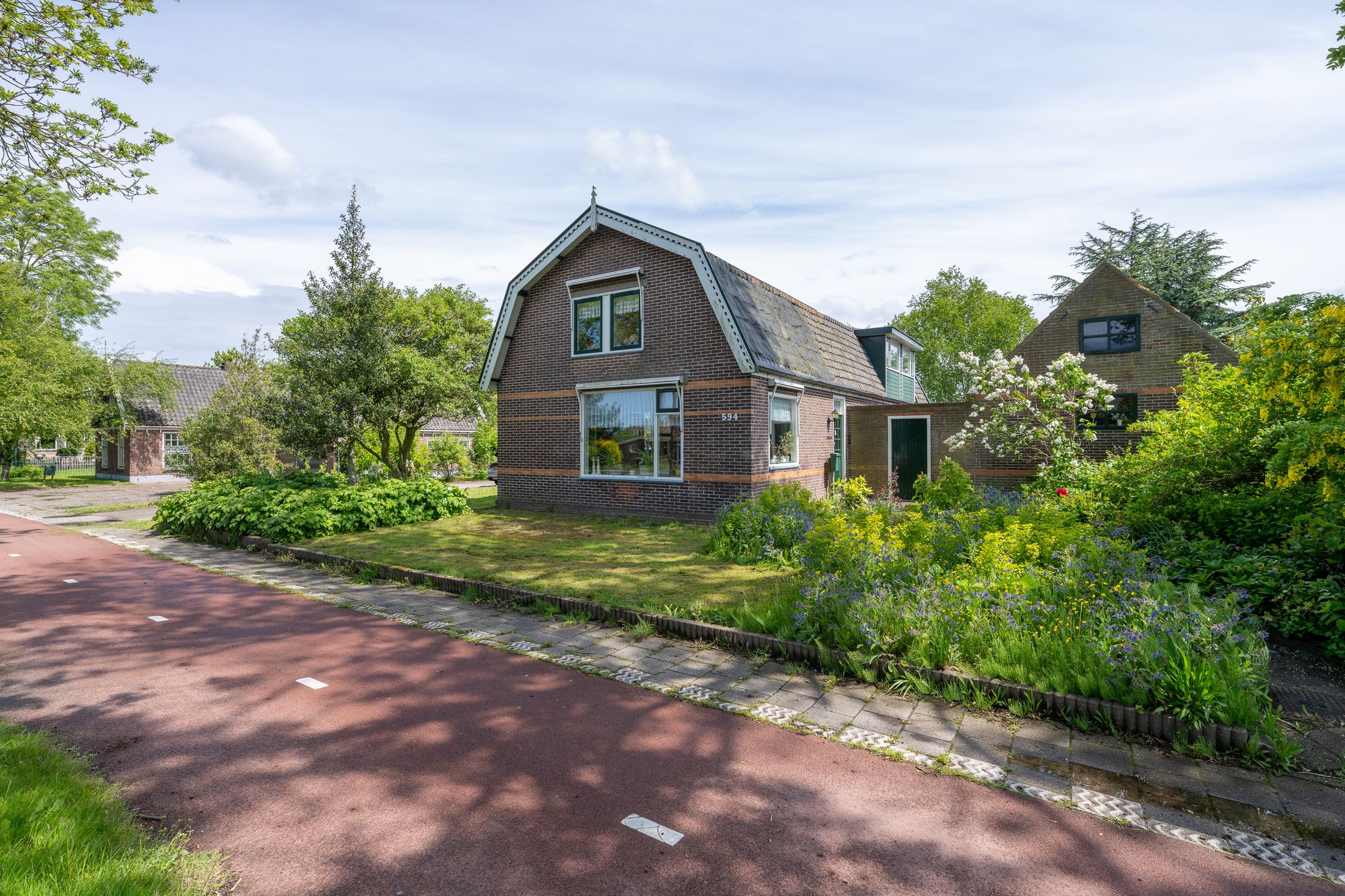 Middenweg 594 