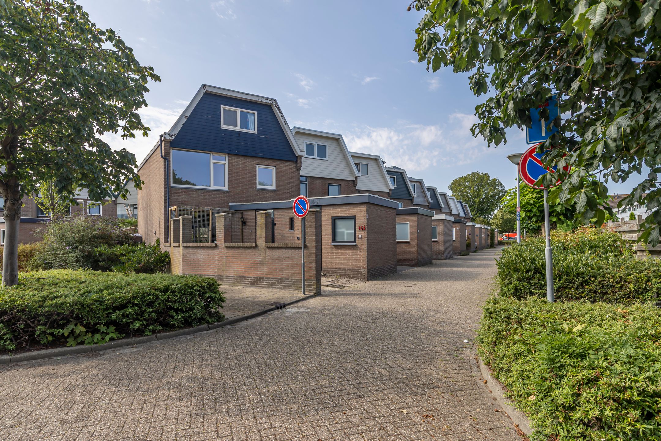 Photo 39 of Duyvenvoordestraat 153