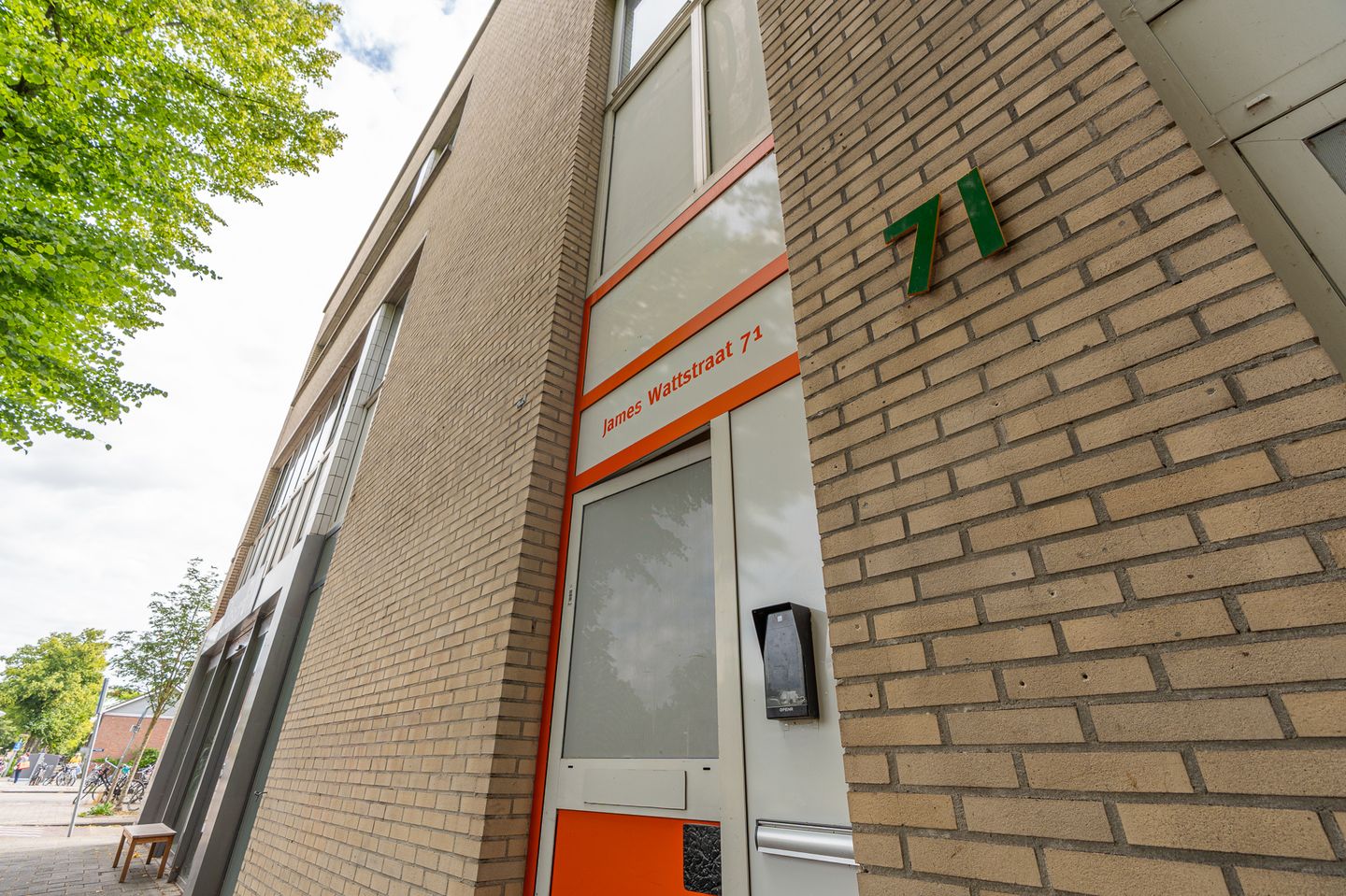 Bekijk foto 3 van James Wattstraat 71