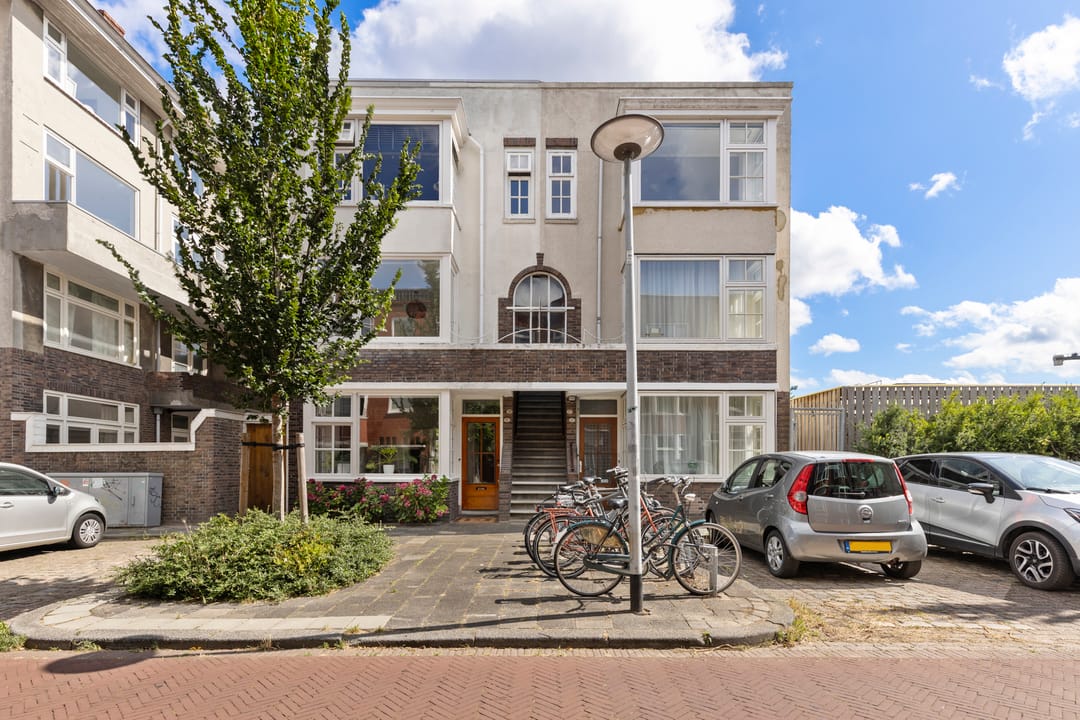 Photo 8 of Petrus Driessenstraat 9
