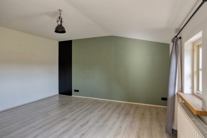Twee-onder-één-kap te koop: Hapseweg 5, Beugen