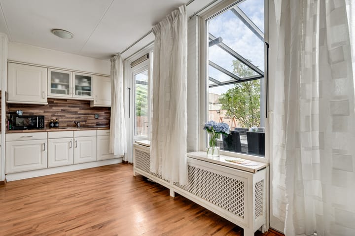 Hoekwoning te koop: Kasteel daelenbroeckstraat 45, Roermond
