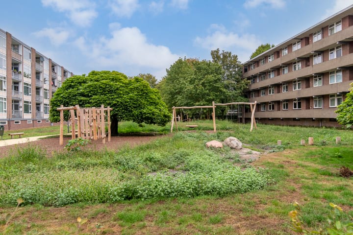 Foto 2 van Schrijverspark 151-01