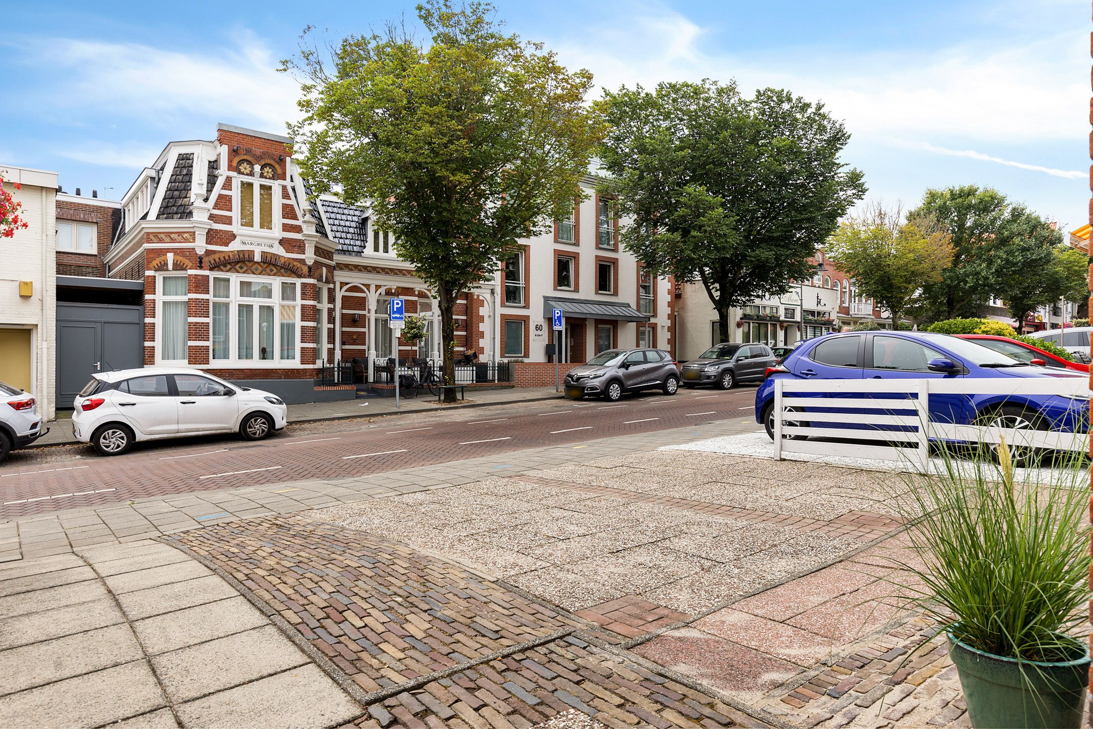 Photo 63 of Zeestraat 65