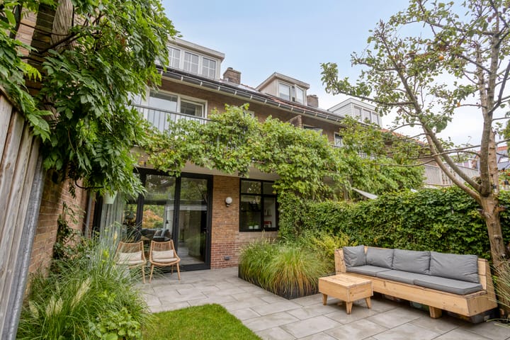 Tussenwoning te koop: Josef Israëlslaan 155, Arnhem
