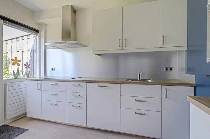 Tussenwoning te koop: Van Utenhoveweg 102, Geldermalsen
