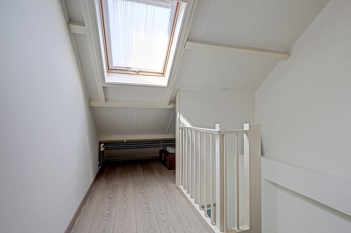 Tussenwoning te koop: Van Utenhoveweg 102, Geldermalsen