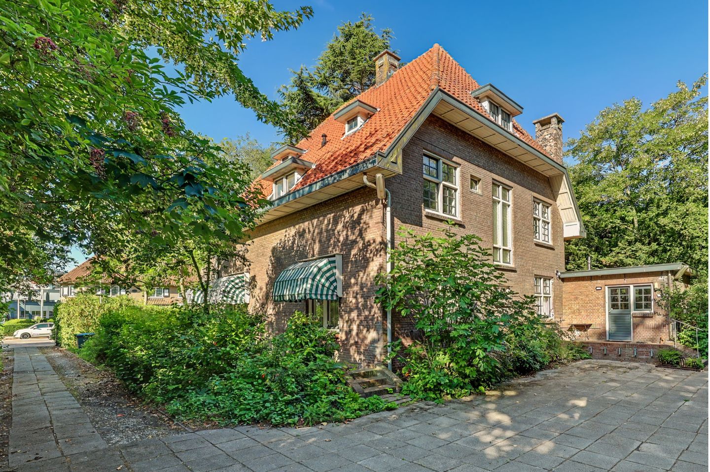 Photo 1 of Kloetingseweg 82