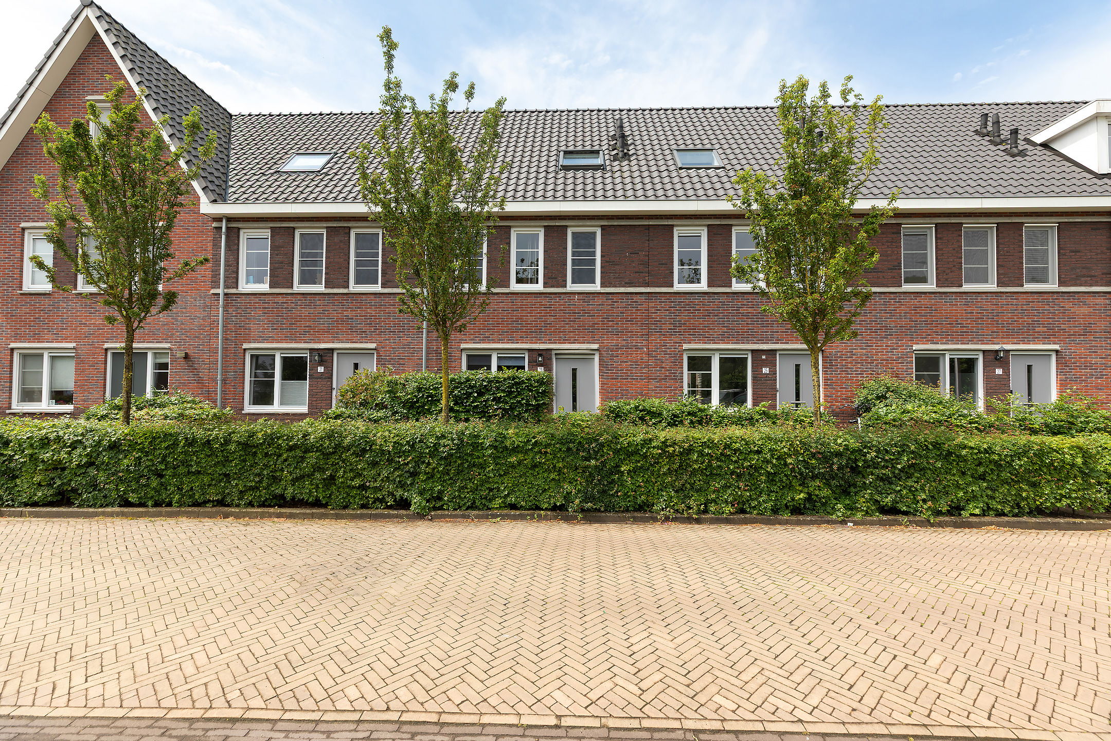 Dolf van der Lindenstraat 23