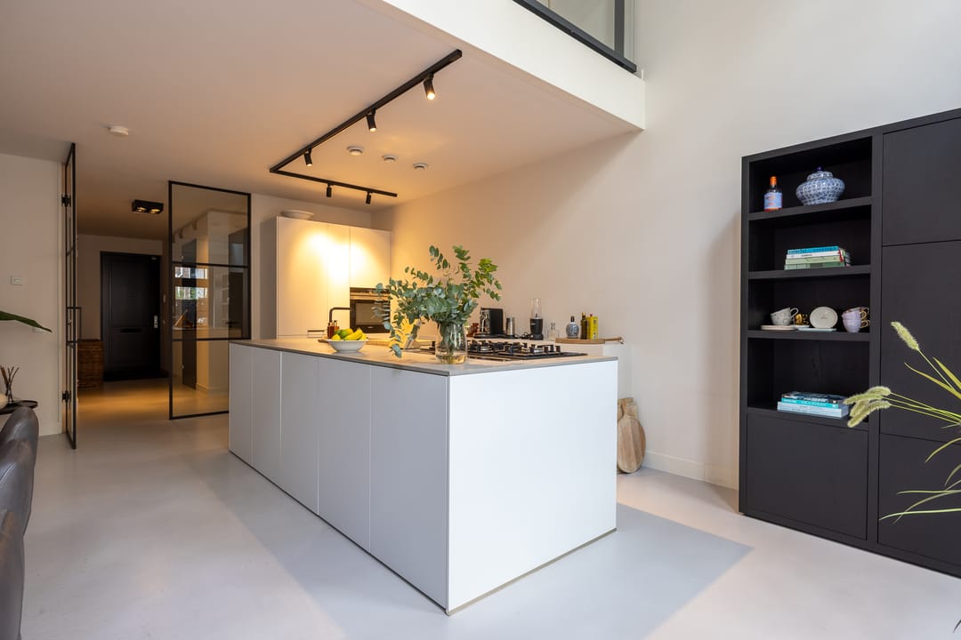 Photo 8 of Proveniersstraat 15