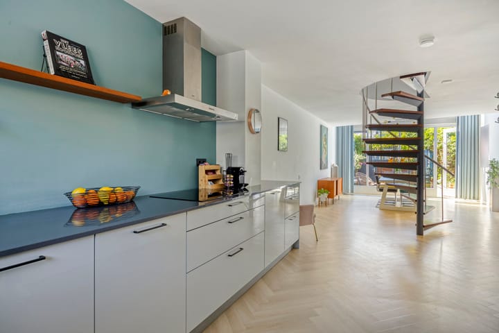 Tussenwoning te koop: Magnoliaerf 64, Tilburg