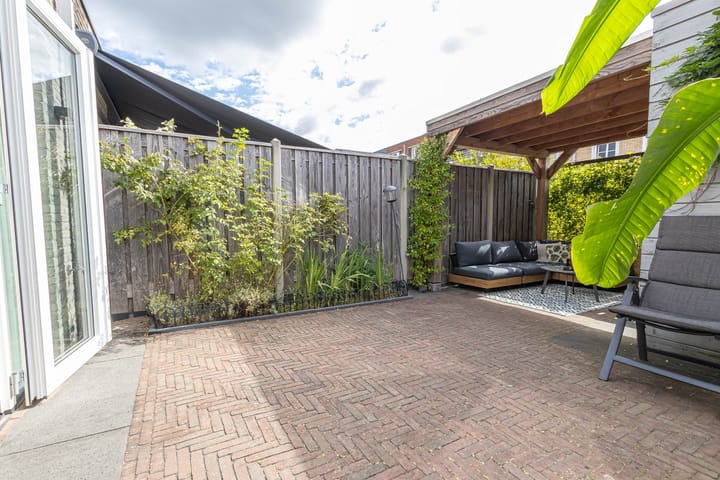 Tussenwoning te koop: Truus Wijsmuller-Meijerstraat 16, Alkmaar