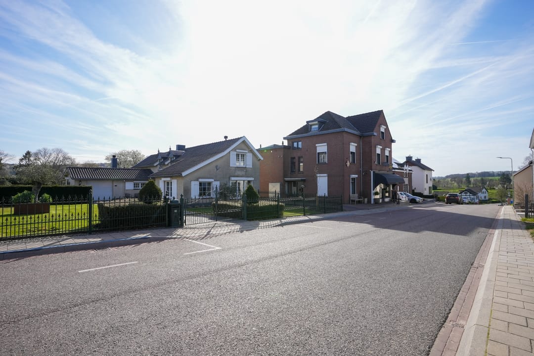 Photo 43 of Wilhelminastraat 61