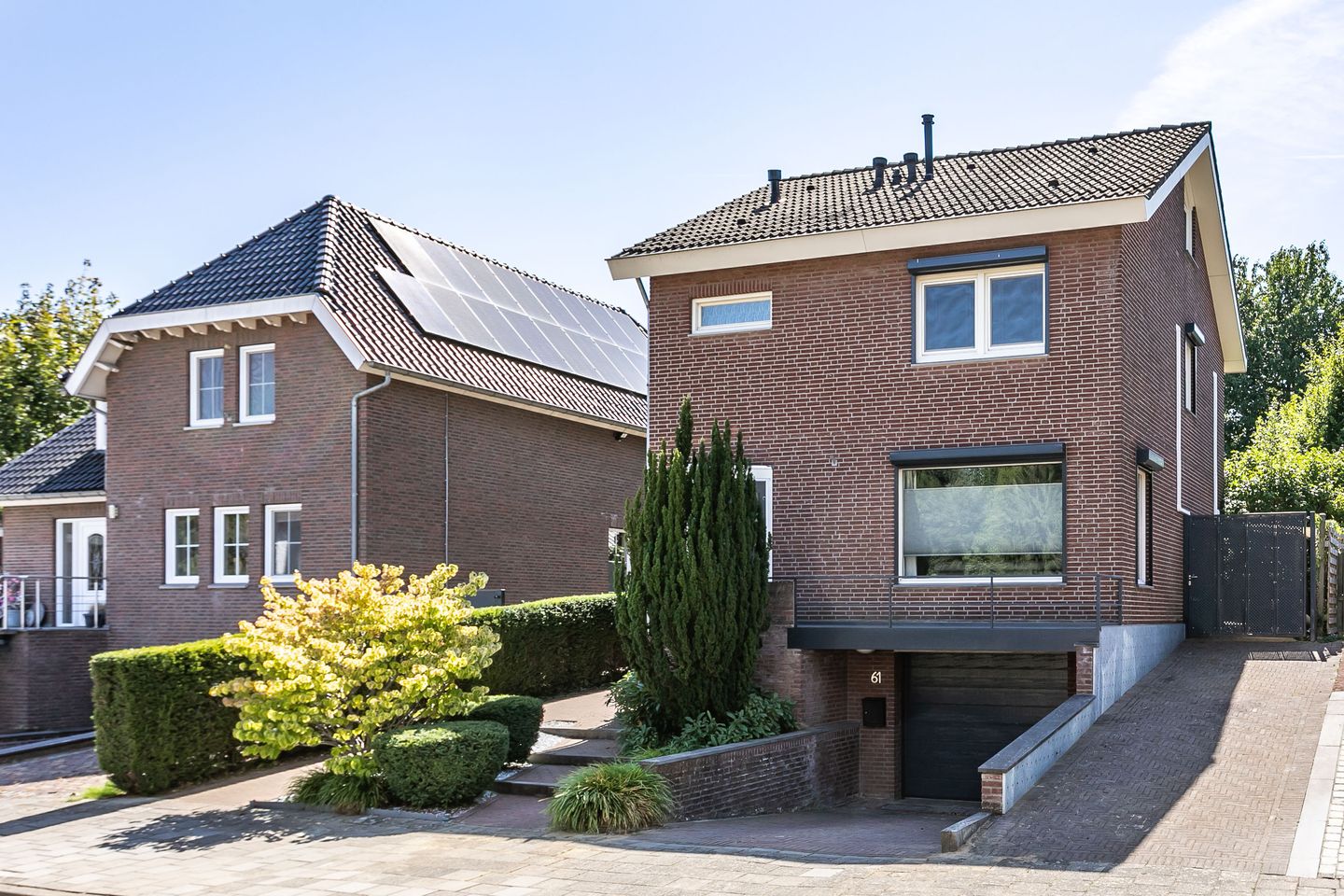 Foto 1 van Voorsterstraat 61