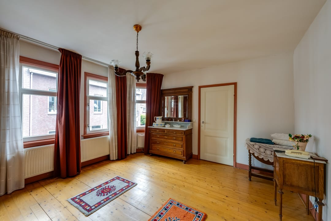 Foto 43 van Raadhuisstraat 23