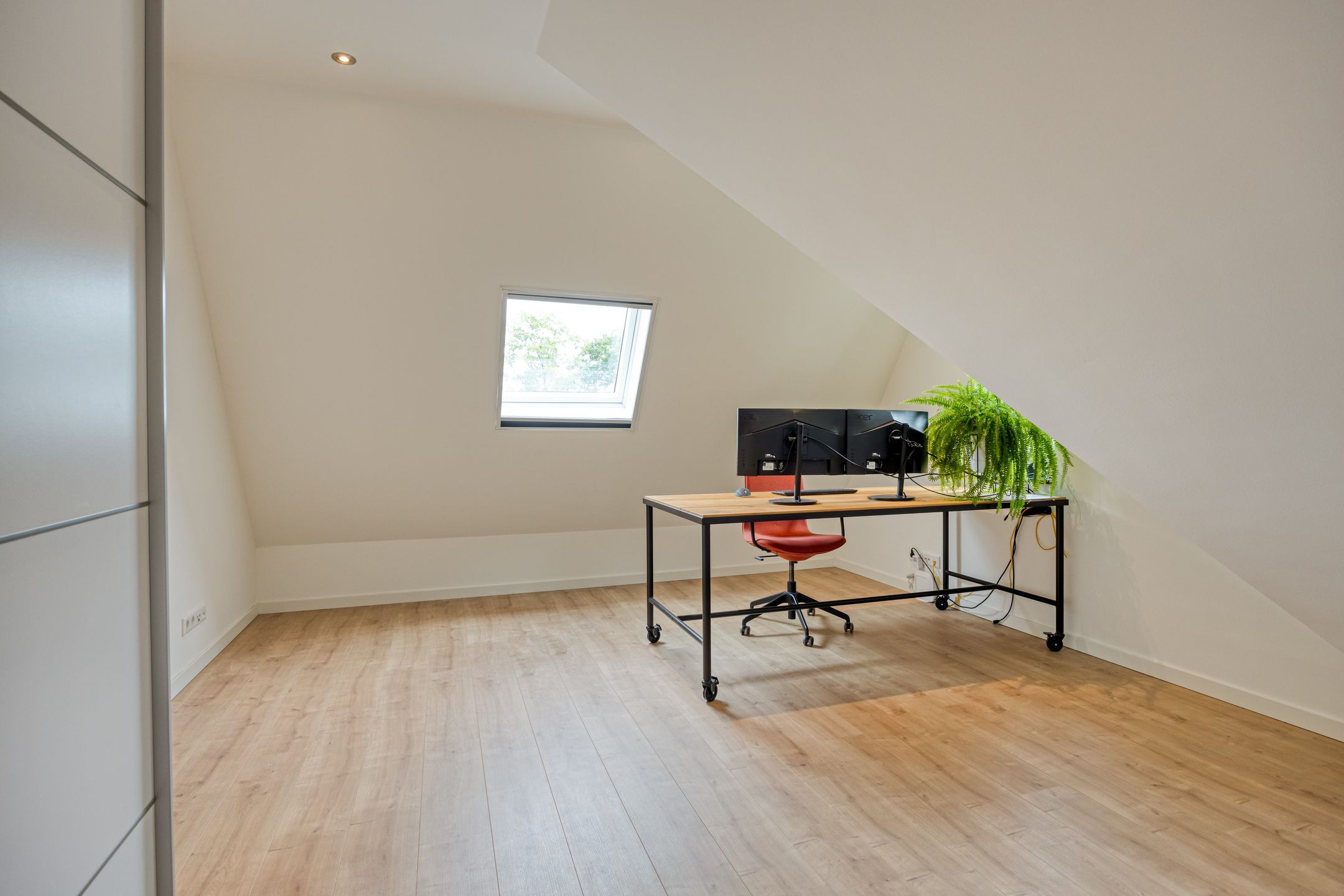Photo 48 of Brugstraat 2
