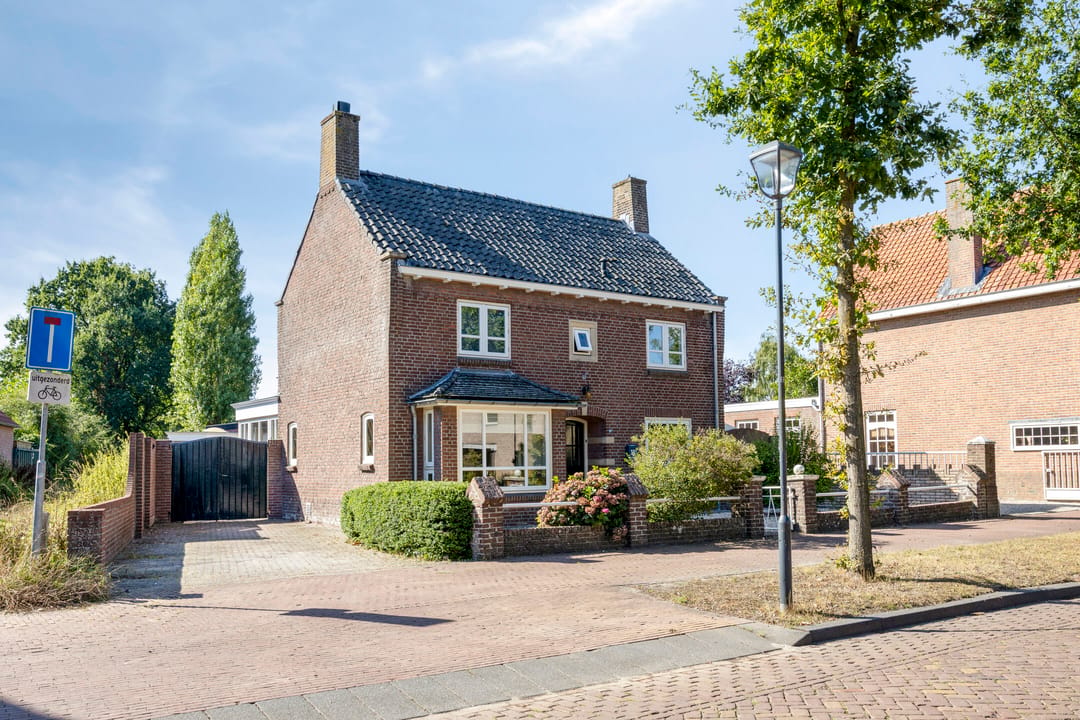 Foto 11 van Erasstraat 18-A