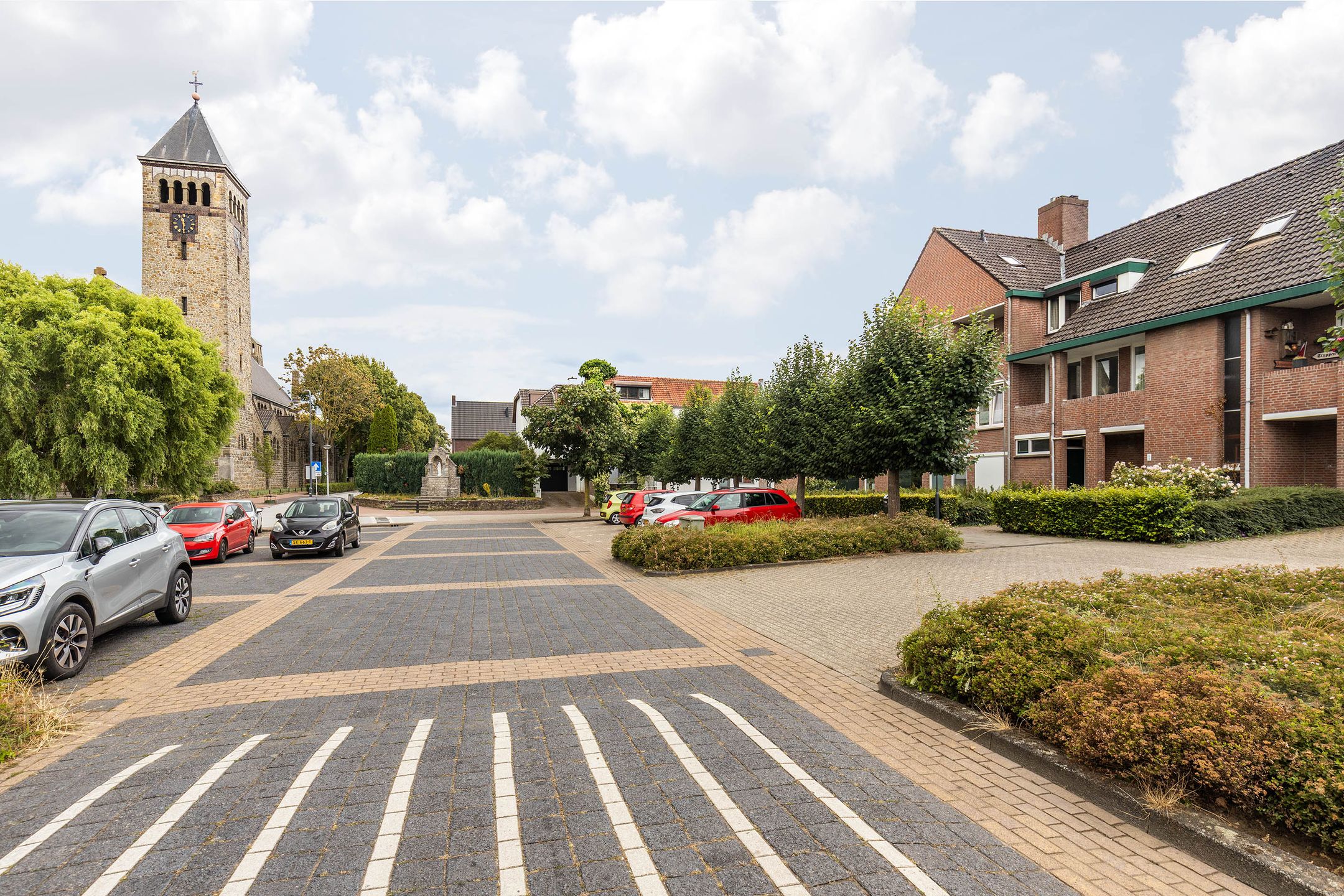 Photo 6 of Burg. Coonenplein 1